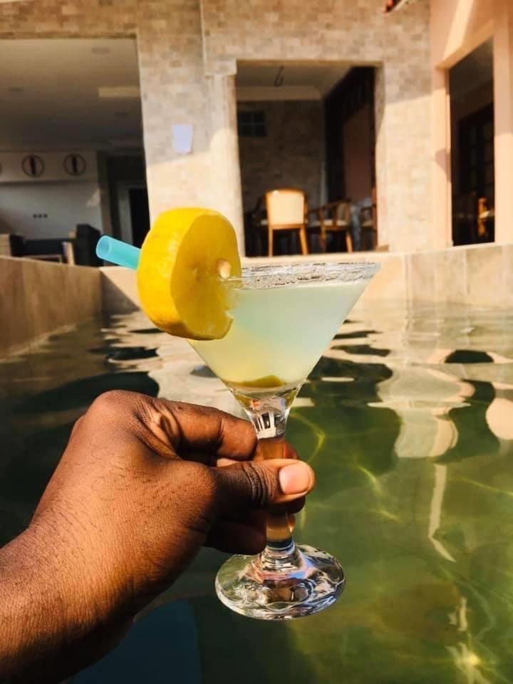 Residence Hoteliere Le Jomonia Libreville Exteriér fotografie